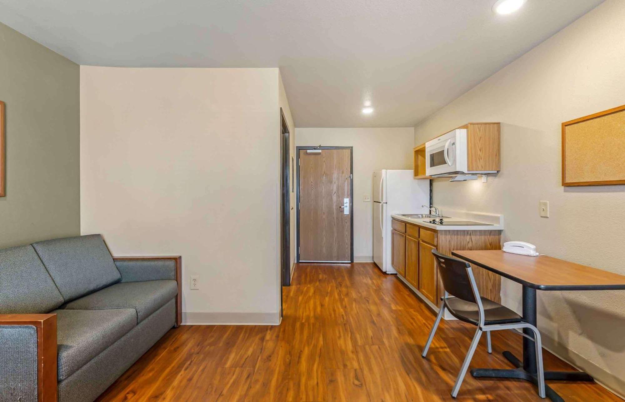 Extended Stay America Select Suites - Cleveland - Ментор Екстер'єр фото